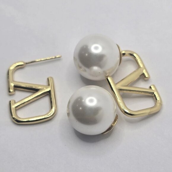 Valentino VLogo Signature Metal And Resin Earrings - Picture 7 of 11